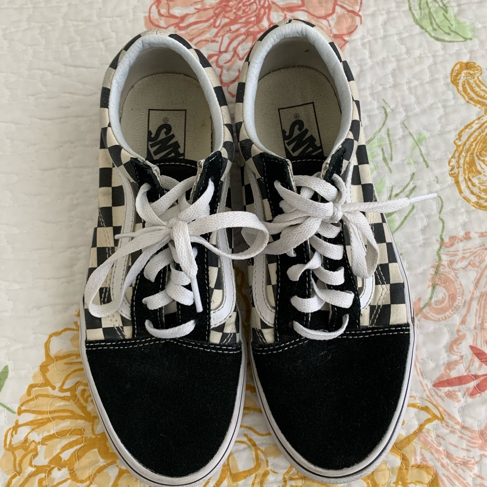 black and white checkered vans